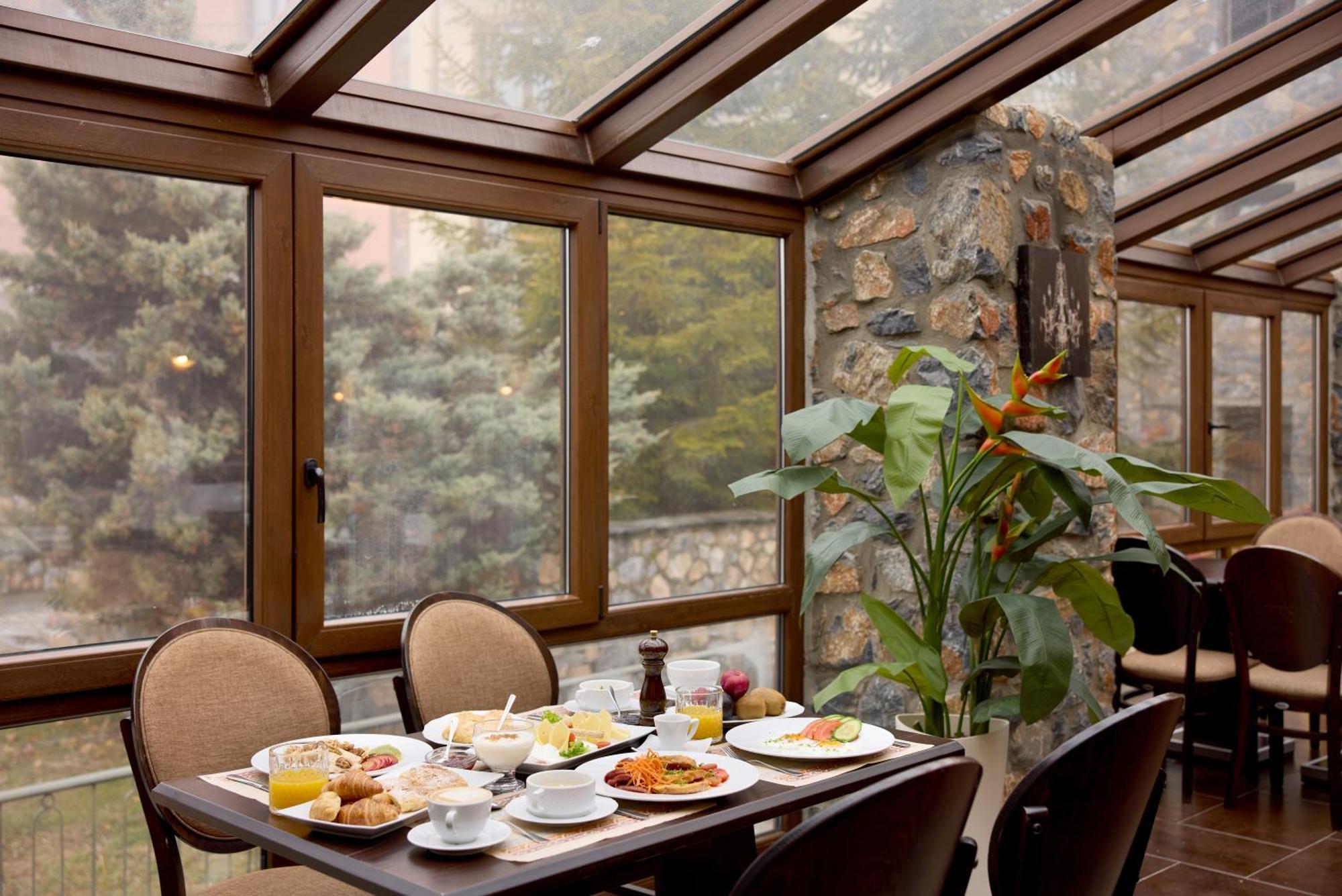 Domotel Neve Mountain Resort 팔라이오스 아기오스 아타나시오스 외부 사진
