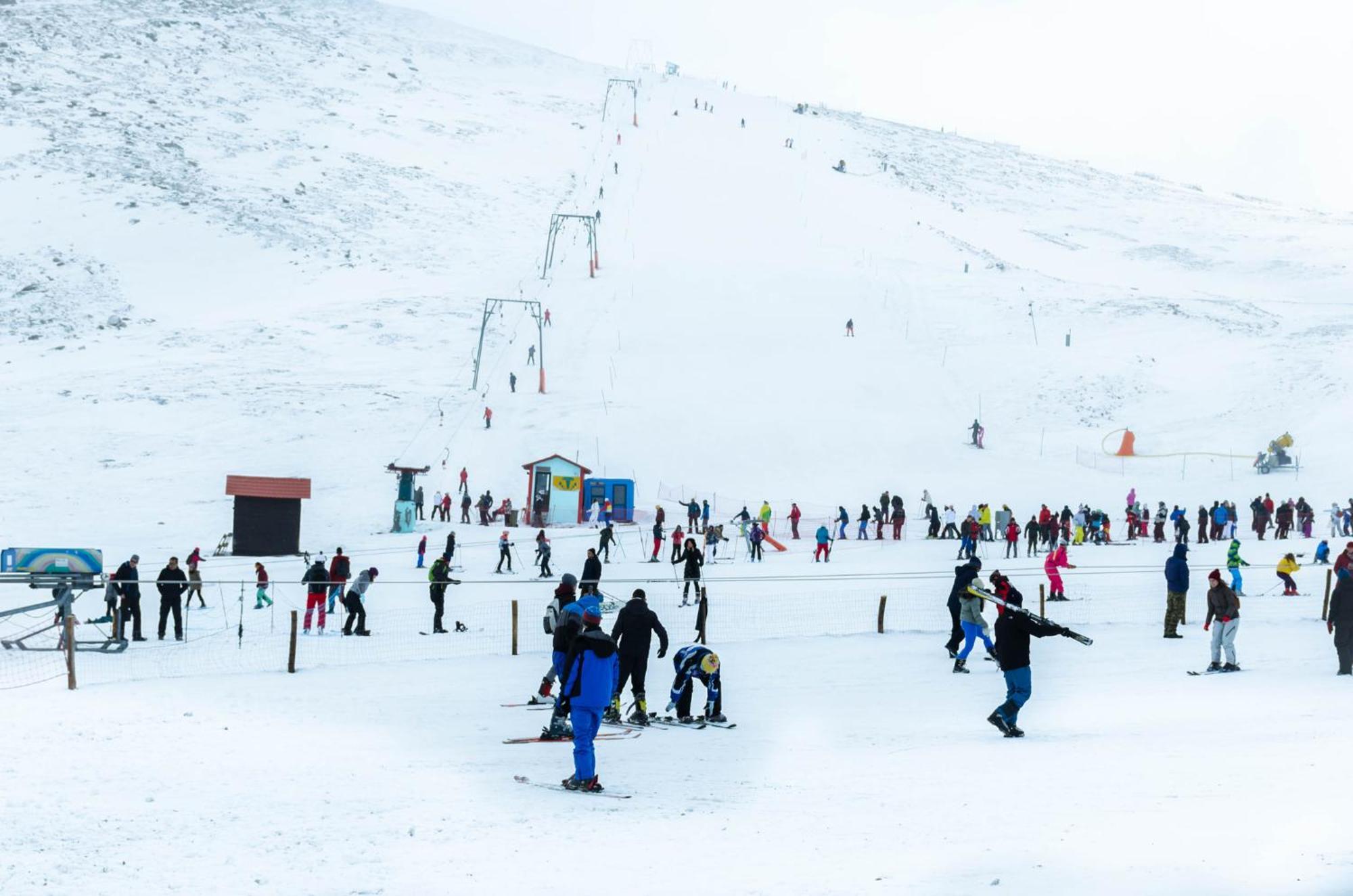 Domotel Neve Mountain Resort 팔라이오스 아기오스 아타나시오스 외부 사진
